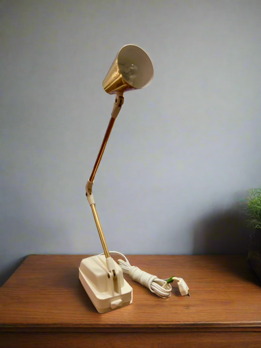 Hi-intensity LAMP